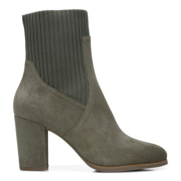 Vionic Shoes - VIONIC Kaylee Ankle Boot in Green Suede Size 8.5